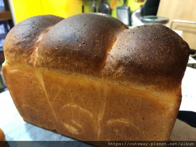 1542086608-2383435466_n